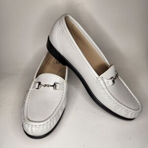 SAS Comfort Leather Loafers Shoes Womens 8 Pearl White Horsebit Metro Tripad NEW